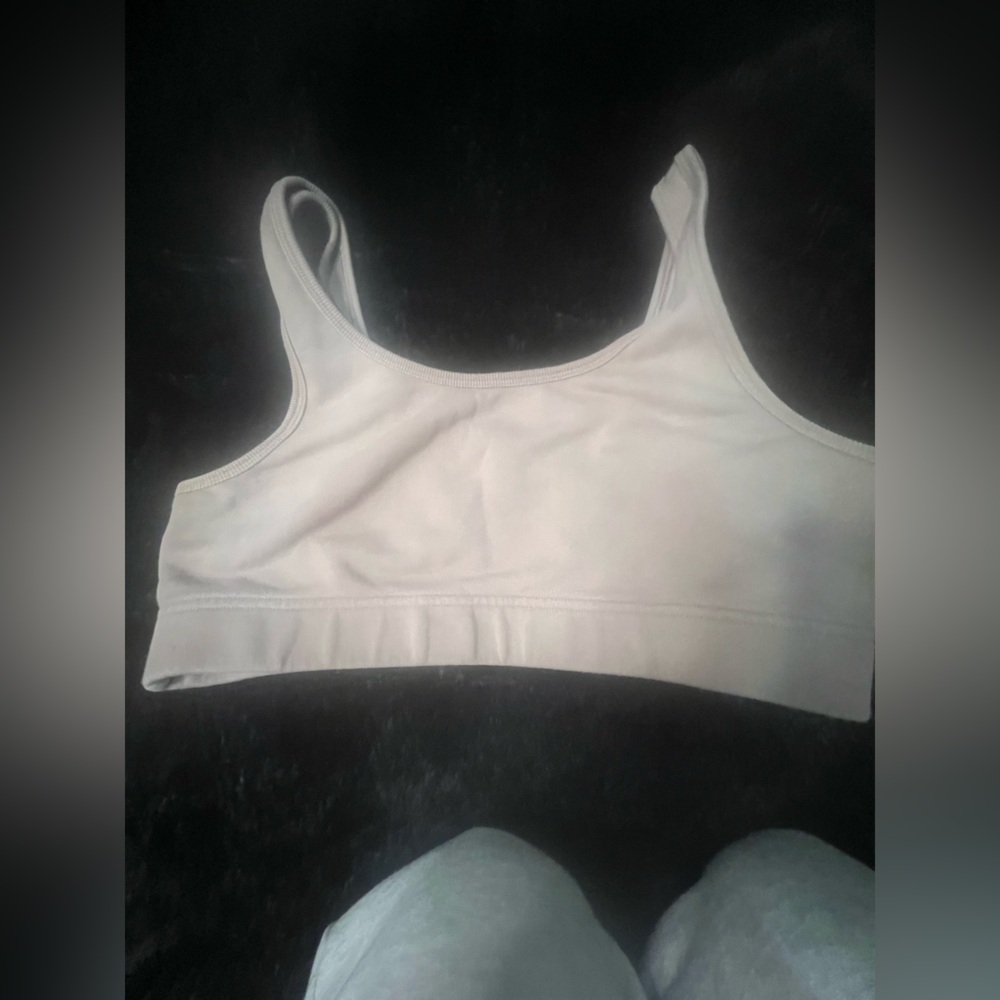 ⭐️TNA Taupe Seamless‎ Bra